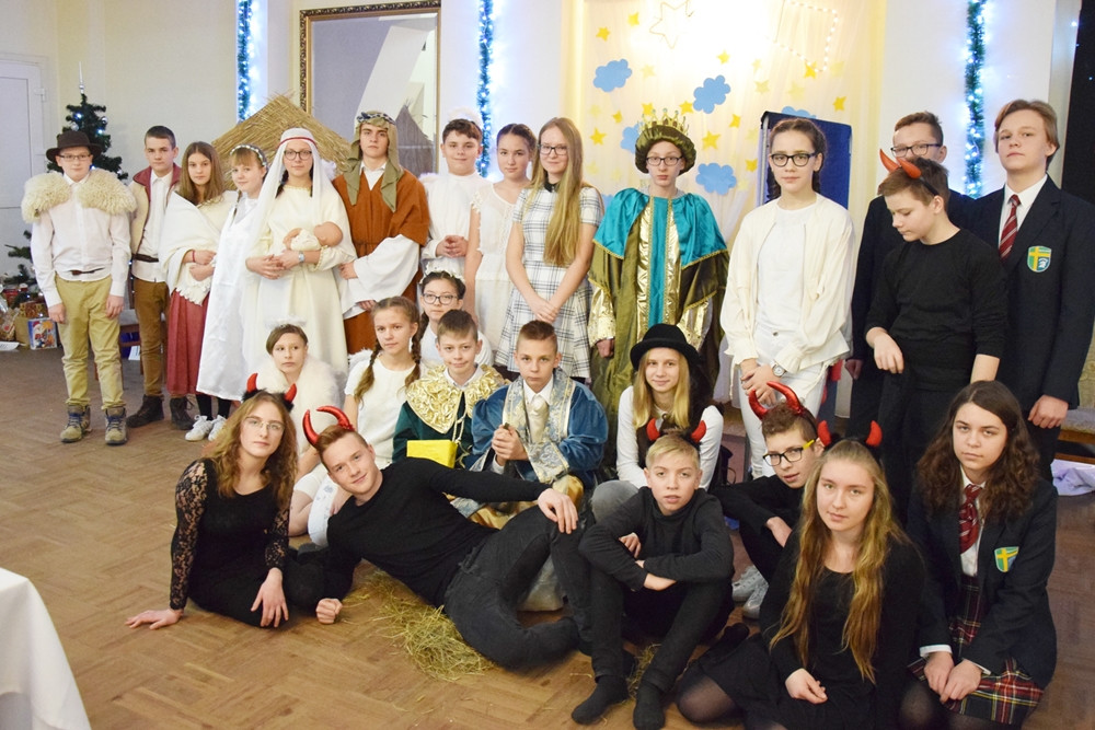 Wspaniałe jasełka i spotkanie opłatkowe kartuskiego 