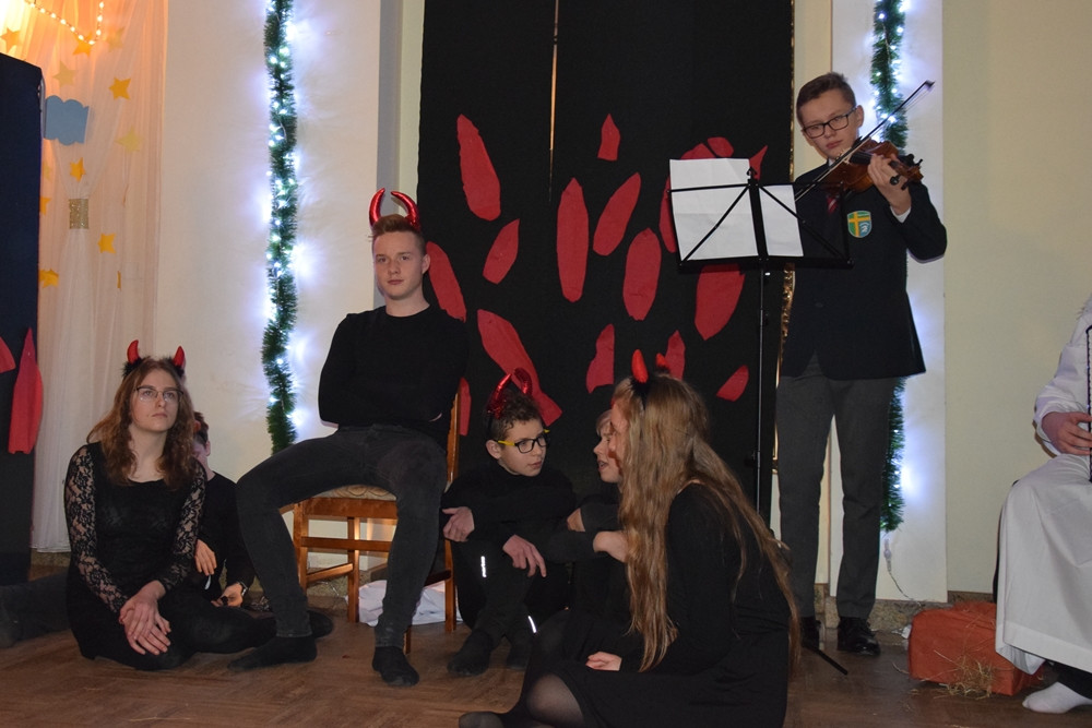 Wspaniałe jasełka i spotkanie opłatkowe kartuskiego 