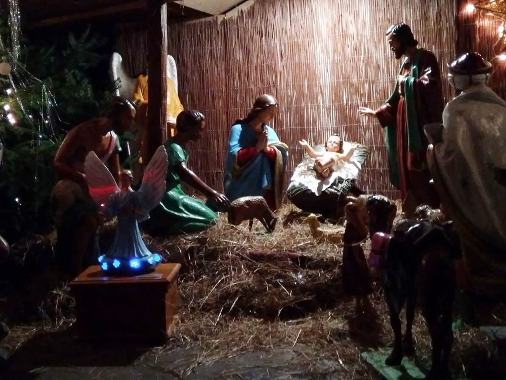 Żywa szopka w Mirachowie i tradycyjne szopki w kościołach
