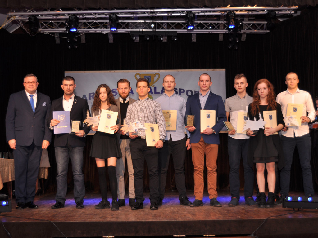 Sportowcy, trenerzy, działacze nagrodzeni na II Kartuskiej Gali Sportu
