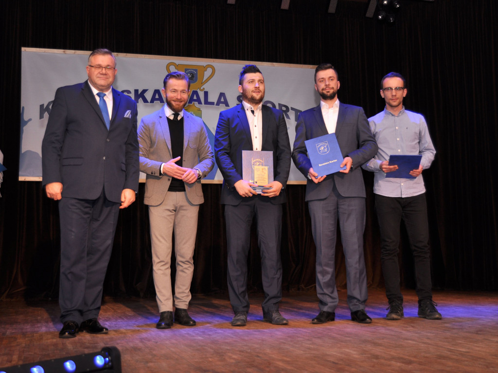 Sportowcy, trenerzy, działacze nagrodzeni na II Kartuskiej Gali Sportu