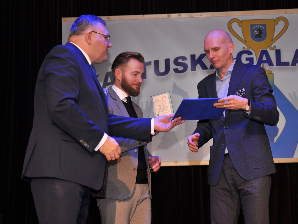 Sportowcy, trenerzy, działacze nagrodzeni na II Kartuskiej Gali Sportu