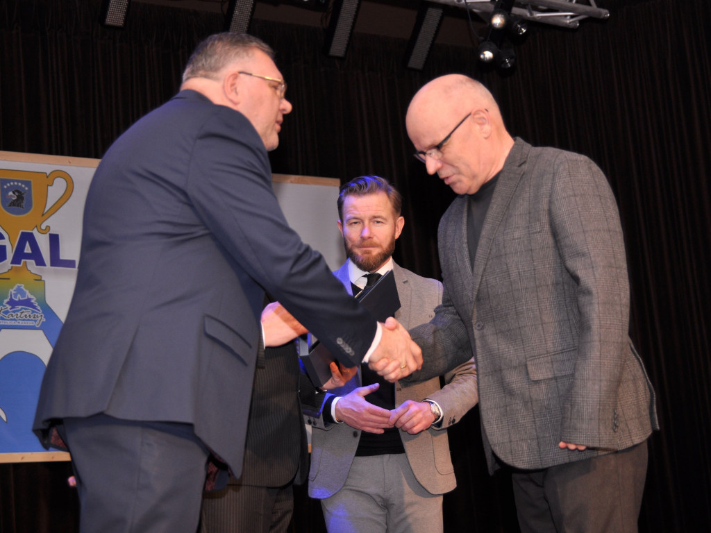 Sportowcy, trenerzy, działacze nagrodzeni na II Kartuskiej Gali Sportu