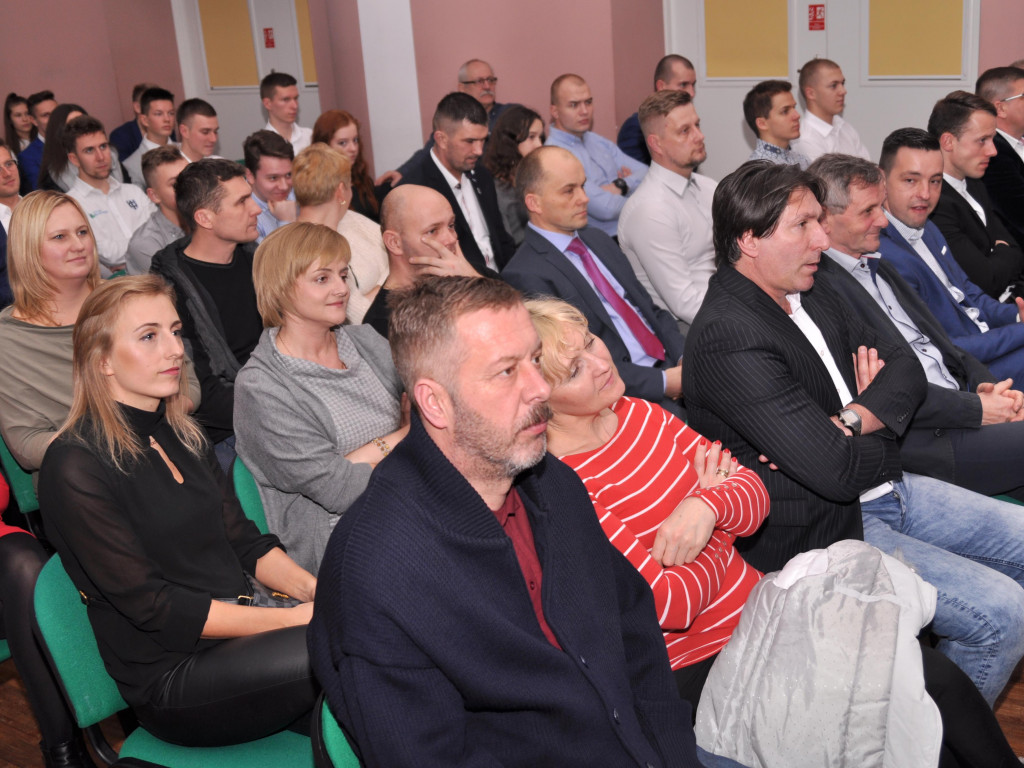 Sportowcy, trenerzy, działacze nagrodzeni na II Kartuskiej Gali Sportu