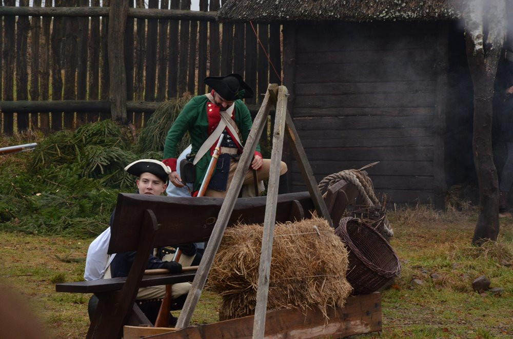 Węsiory. Inscenizacja walk z czasów amerykańskiej wojny o niepodległość