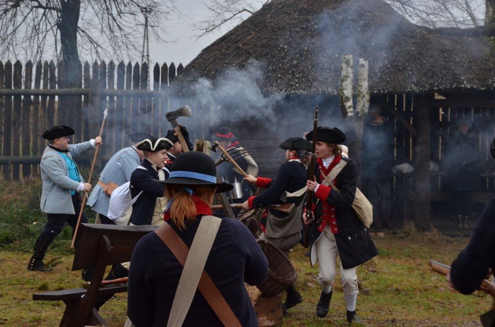 Węsiory. Inscenizacja walk z czasów amerykańskiej wojny o niepodległość