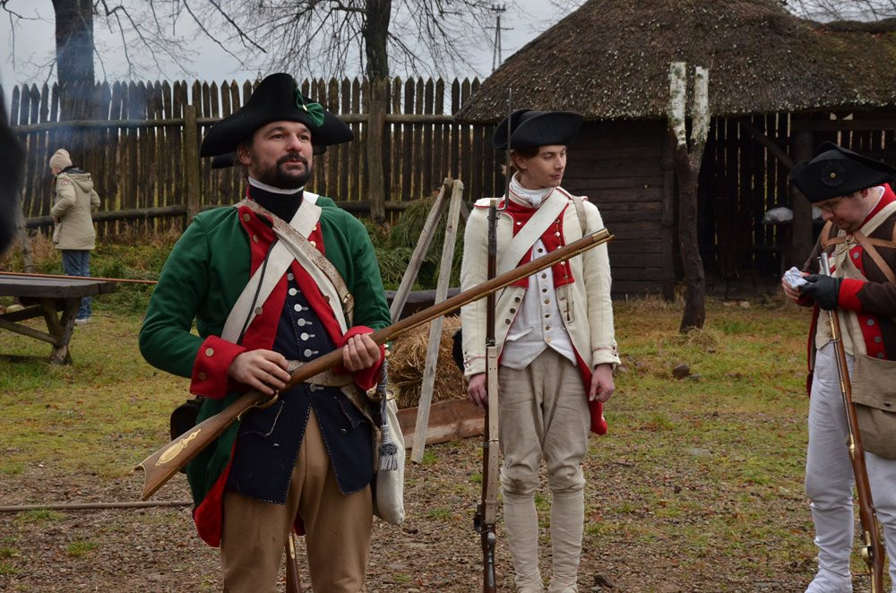 Węsiory. Inscenizacja walk z czasów amerykańskiej wojny o niepodległość