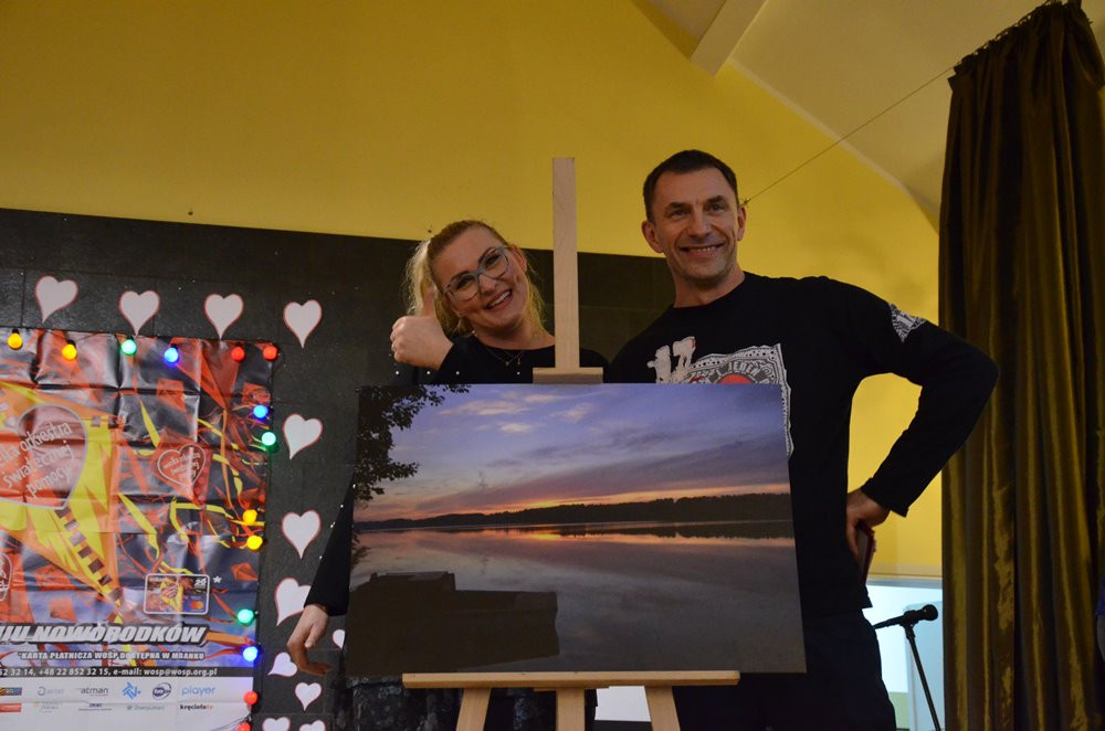 Energetyczny finał WOŚP w Chmielnie. Licytacje, kabaret, no i ta orkiestra...