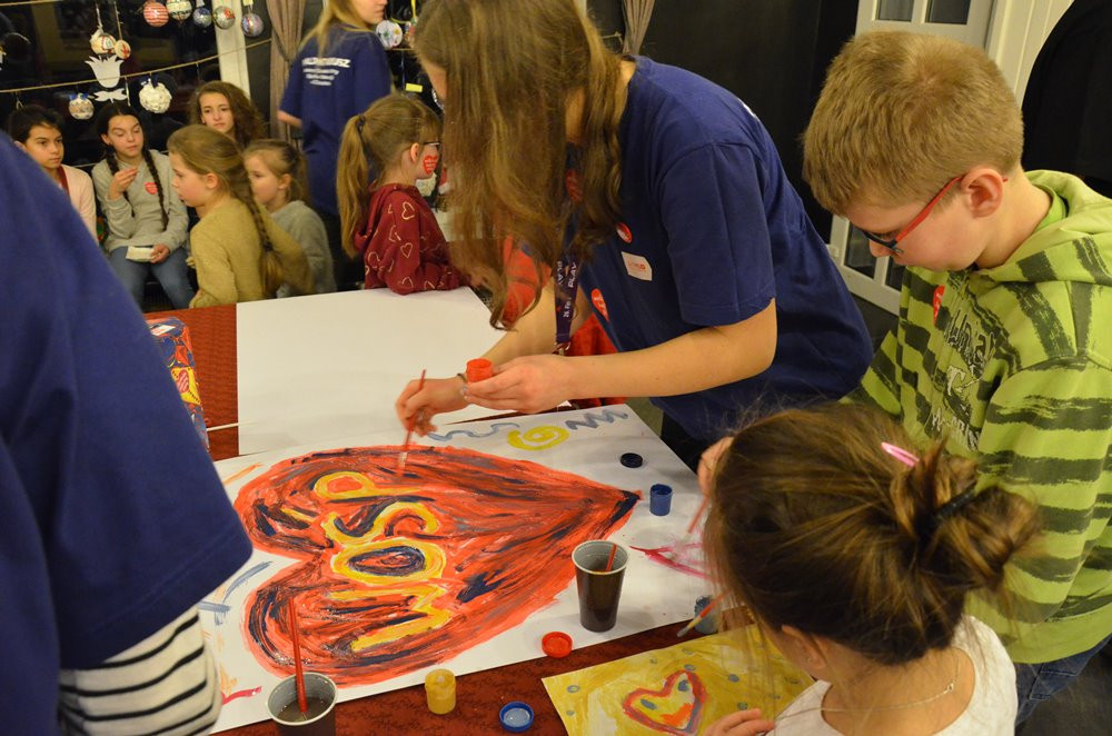 Energetyczny finał WOŚP w Chmielnie. Licytacje, kabaret, no i ta orkiestra...