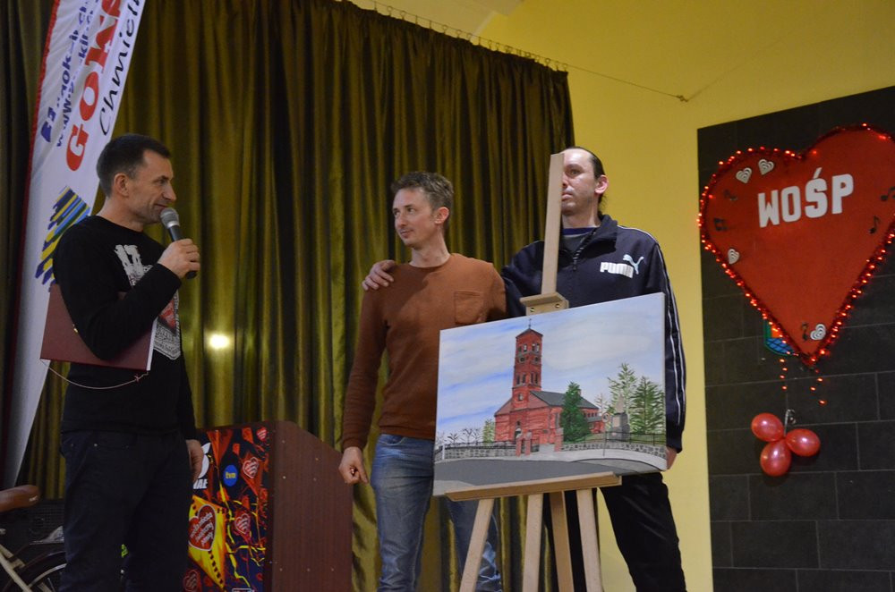 Energetyczny finał WOŚP w Chmielnie. Licytacje, kabaret, no i ta orkiestra...