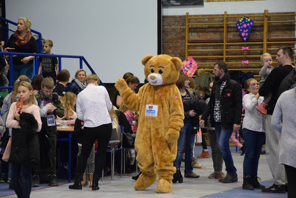 Żukowski finał WOŚP ze sporą frekwencją. Ciekawe aukcje, bieg i dużo atrakcji