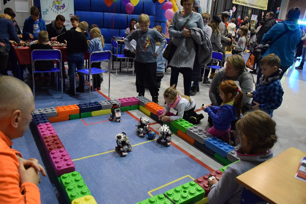 Żukowski finał WOŚP ze sporą frekwencją. Ciekawe aukcje, bieg i dużo atrakcji