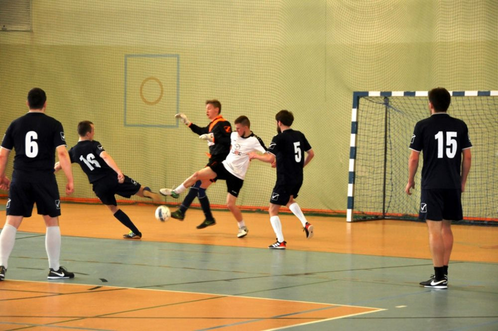KHLPN. Po 8. kolejce liderem nadal drużyna Kwiaciarnia Zaremba Kartuzy