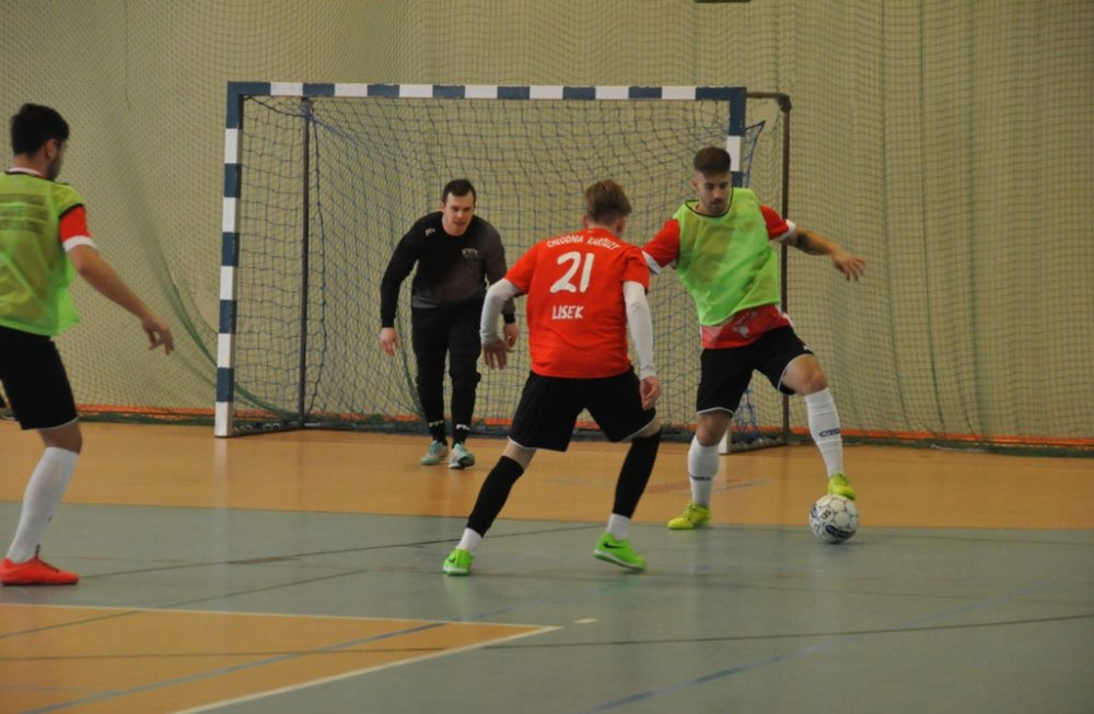 KHLPN. Po 8. kolejce liderem nadal drużyna Kwiaciarnia Zaremba Kartuzy