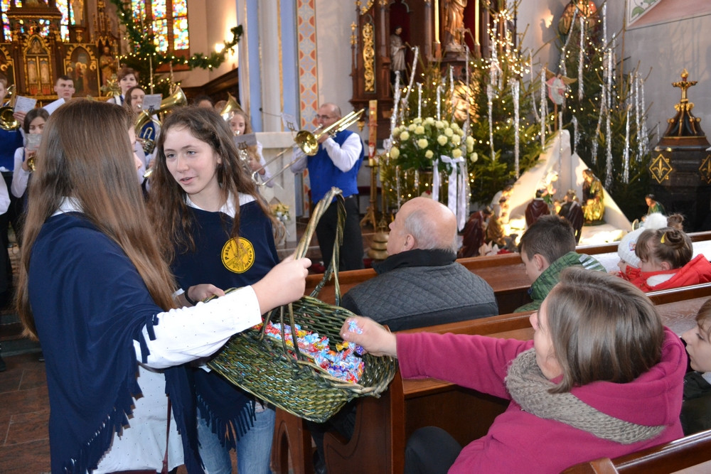 Przodkowo. Radosny koncert kolęd z dedykacją dla babć i dziadków