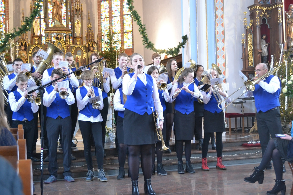 Przodkowo. Radosny koncert kolęd z dedykacją dla babć i dziadków