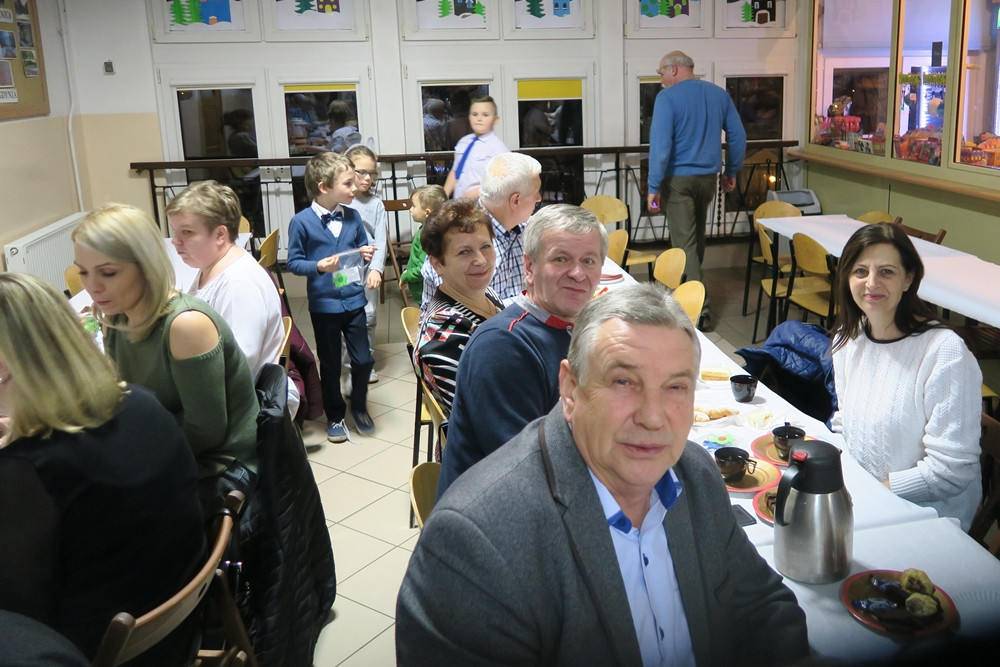 Żukowo. Uczniowie SP nr 1 wystąpili dla kochanych babć i dziadków