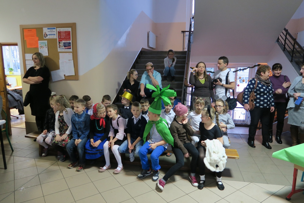 Żukowo. Uczniowie SP nr 1 wystąpili dla kochanych babć i dziadków