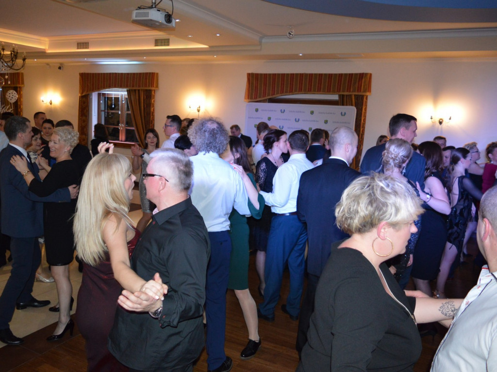 Kartuzy. Bal Katolika na 20-lecie szkoły