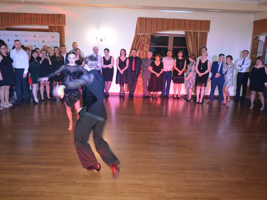 Kartuzy. Bal Katolika na 20-lecie szkoły