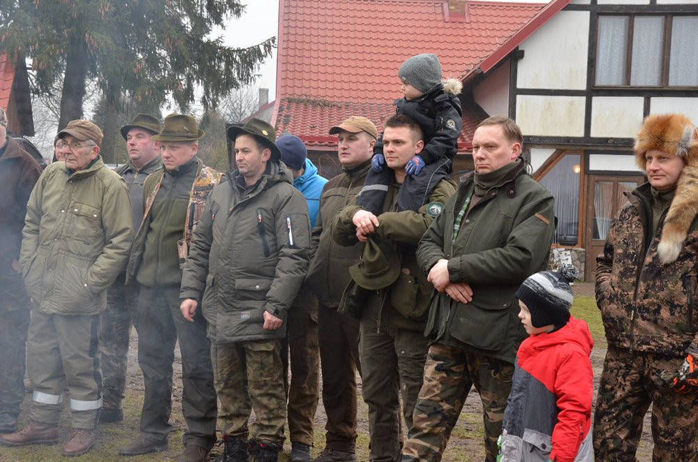 Kolejny pokot w Pażęcach. Myśliwi tłumaczą, że walczą ze szkodnikami i kultywują tradycję