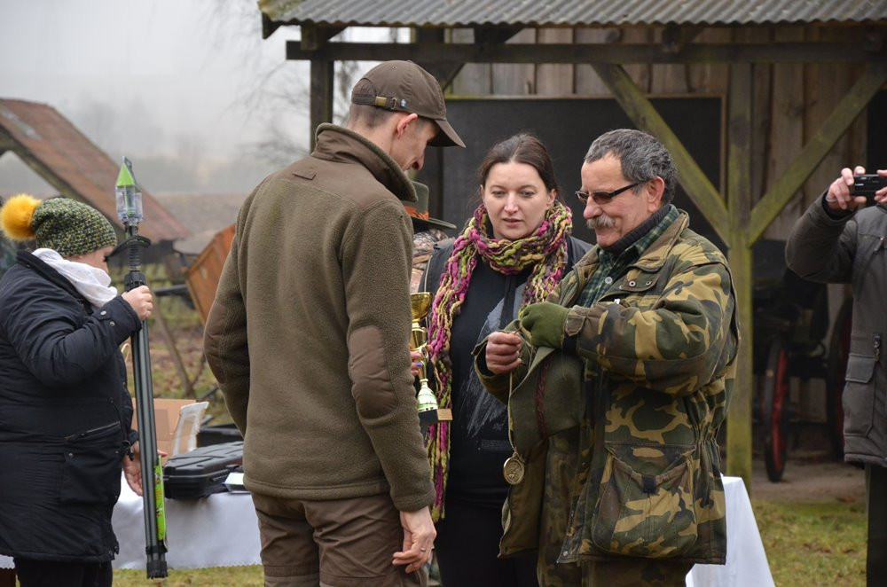 Kolejny pokot w Pażęcach. Myśliwi tłumaczą, że walczą ze szkodnikami i kultywują tradycję