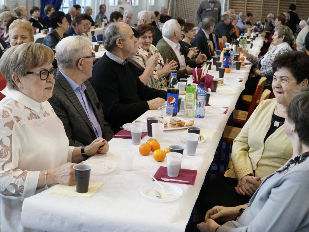 Żukowo. Wielki Bal Seniora. Przybyło ponad 400 najstarszych mieszkańców