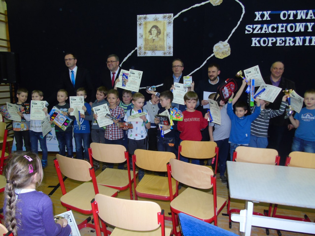 Szachy. Jubileuszowy Turniej Kopernikowski w SP nr 2 w Kartuzach