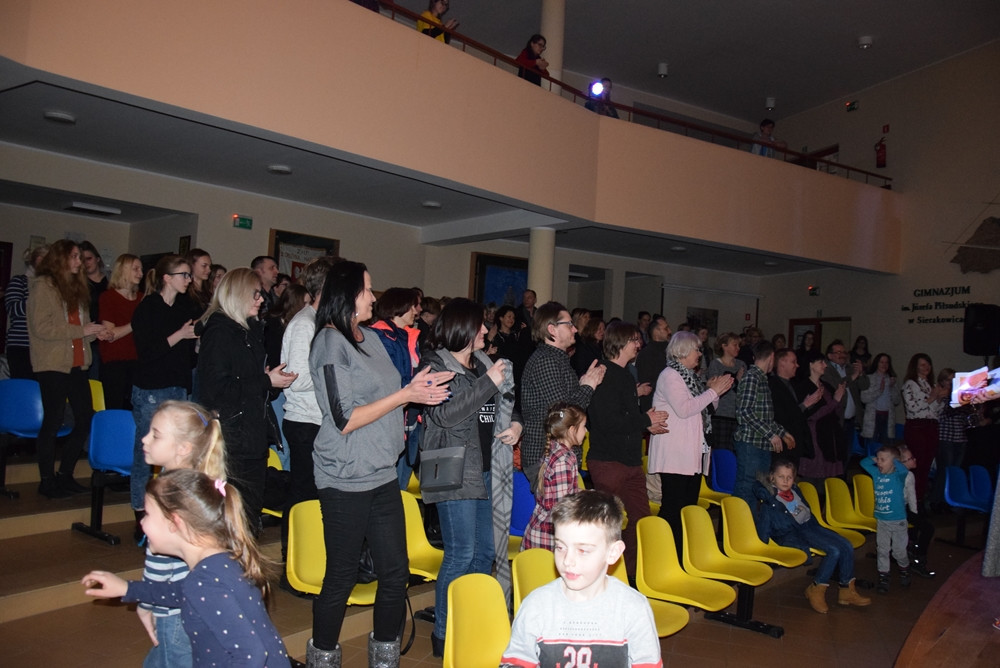 Sierakowice. Rodzina wielopokoleniowa wcale nie taka idealna? Gimnazjaliści przygotowali spektakl