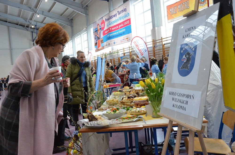 Taniec, śpiew, zabawa i mnóstwo smakowitości. Powiatowy Turniej KGW w Chmielnie