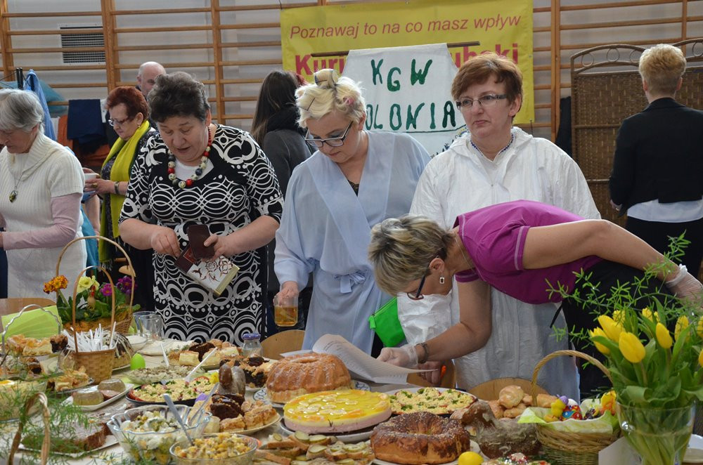 Taniec, śpiew, zabawa i mnóstwo smakowitości. Powiatowy Turniej KGW w Chmielnie