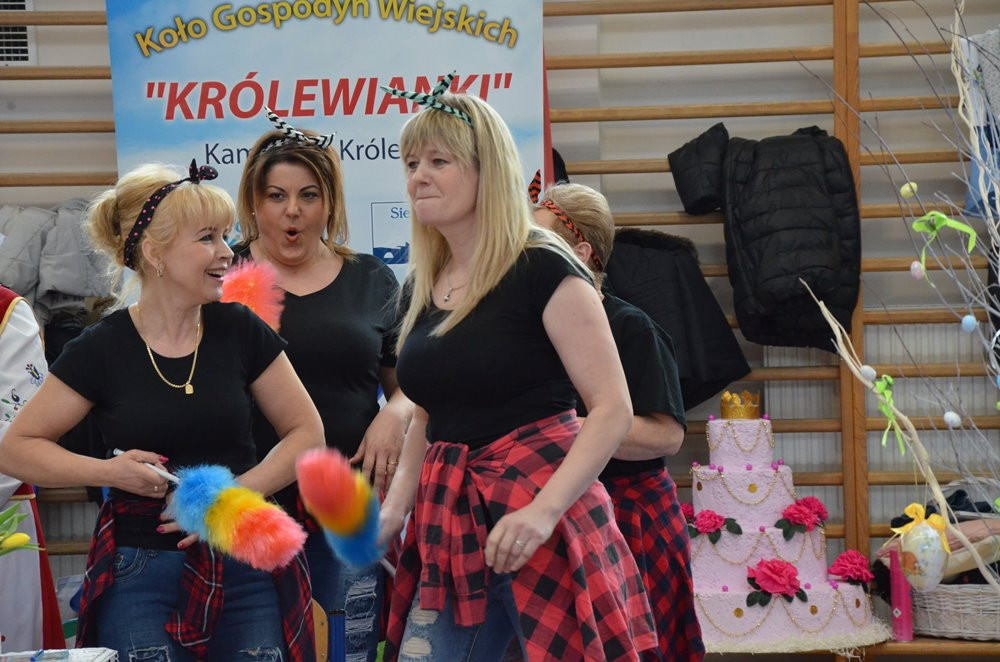 Taniec, śpiew, zabawa i mnóstwo smakowitości. Powiatowy Turniej KGW w Chmielnie