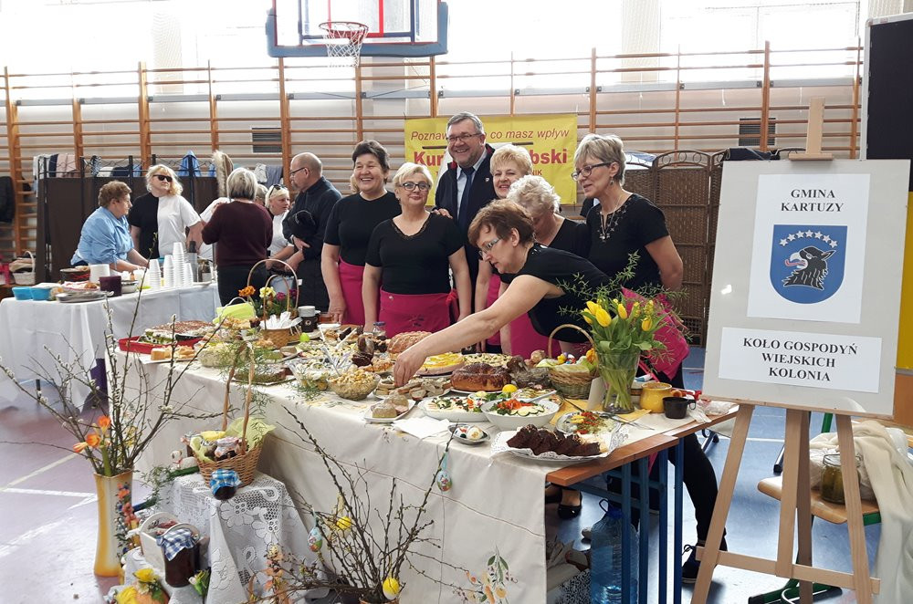 Taniec, śpiew, zabawa i mnóstwo smakowitości. Powiatowy Turniej KGW w Chmielnie