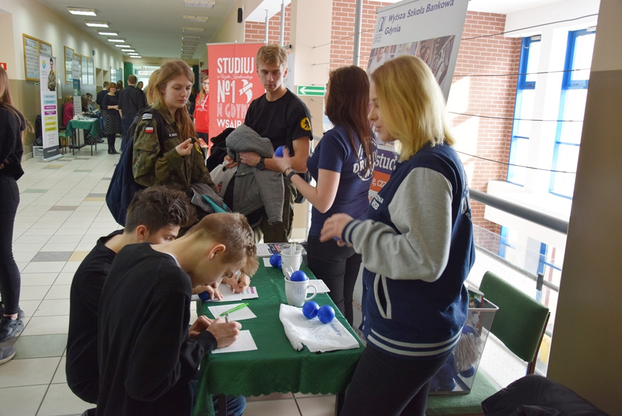Kartuzy. Uczelnie z Trójmiasta, Poznania, Koszalina, Olsztyna zachęcały maturzystów