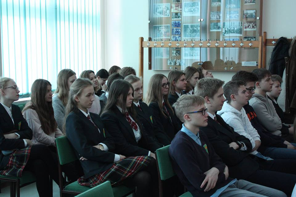 Kartuzy. Tydzień dla Gimnazjalistów w liceum na Klasztornej