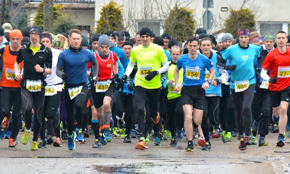 Chwaszczyno. Biegacze z całej Polski przywitali wiosnę