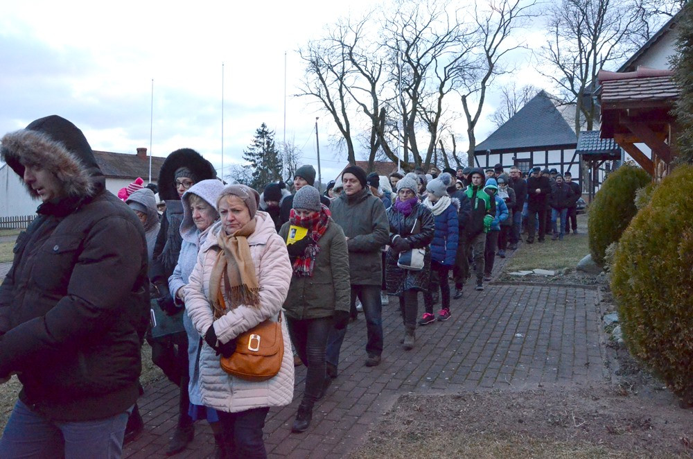 Sianowo. Kaszubska Droga Krzyżowa już po raz XV