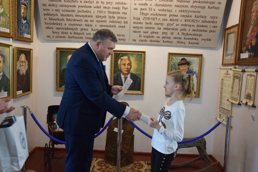 Z drewna, gipsu, słomy, malowane ręcznie... znamy zwycięzców konkursu na najładniejszą pisankę