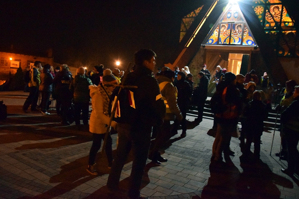 Leźno. 400 osób wyruszyło w Ekstremalną Drogę Krzyżową