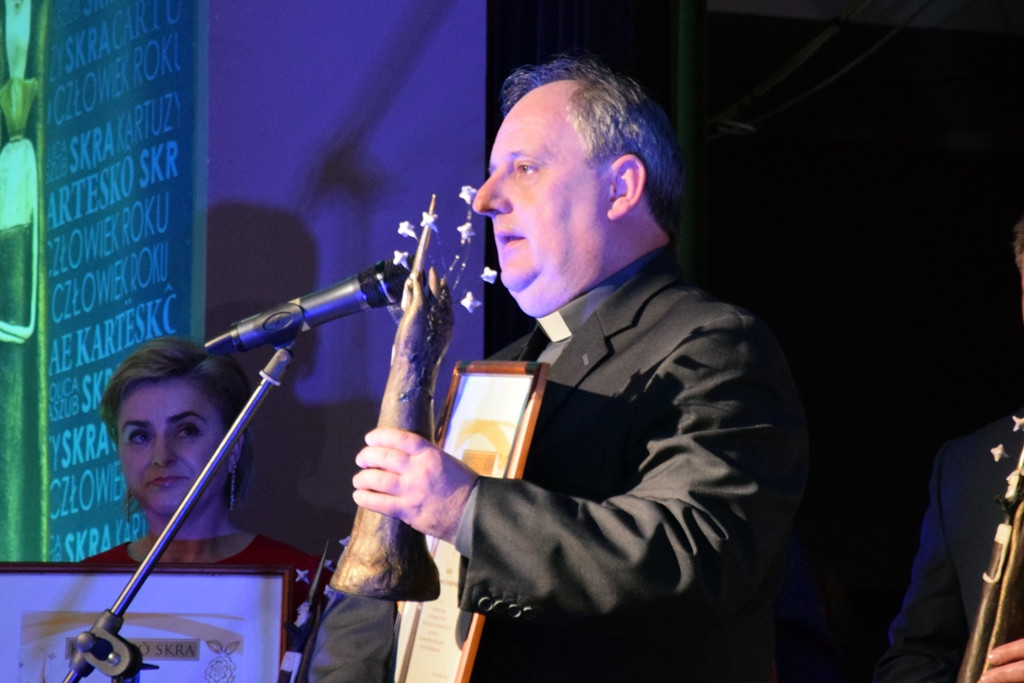 Kartuzy. Ich praca i zaangażowanie zostały docenione. Laureaci nagród Kartëskô Skra