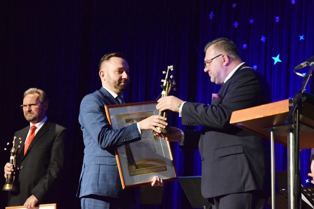 Kartuzy. Ich praca i zaangażowanie zostały docenione. Laureaci nagród Kartëskô Skra