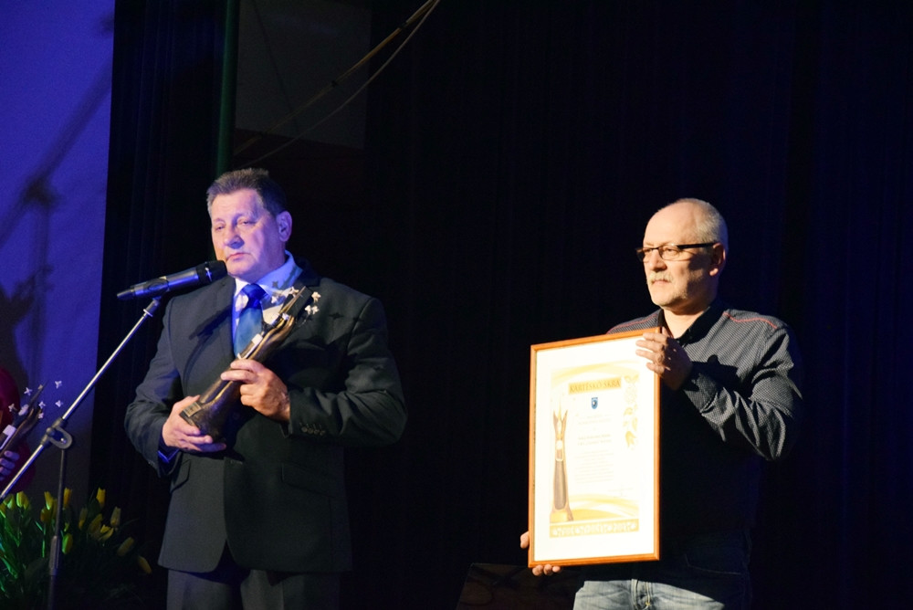 Kartuzy. Ich praca i zaangażowanie zostały docenione. Laureaci nagród Kartëskô Skra