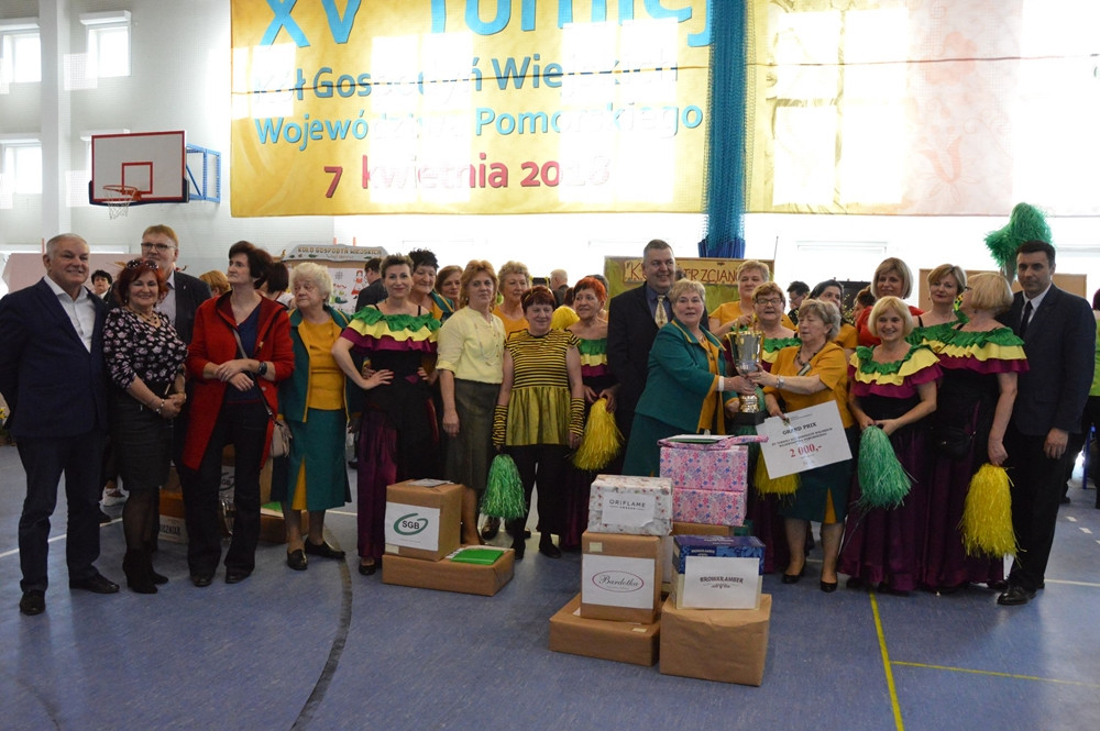 Wojewódzki Turniej KGW w Żukowie. Gospodynie z Pomorza prezentowały swoje talenty