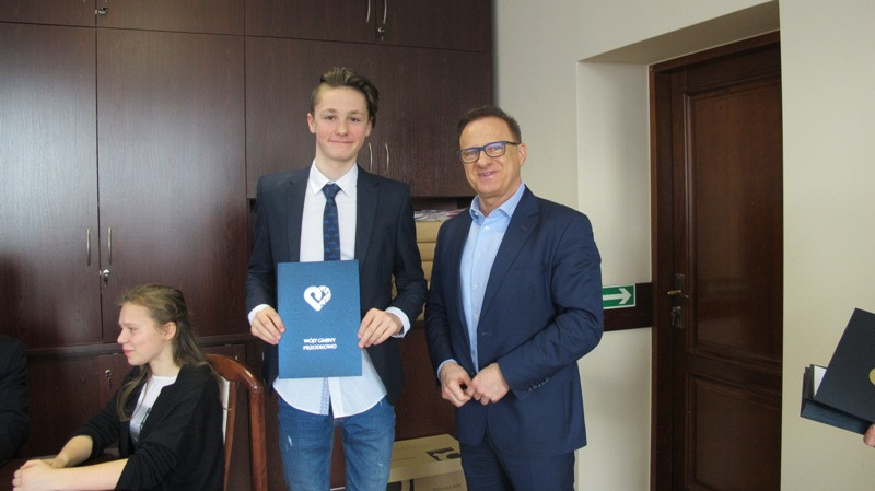 Przodkowo. Uczniowie i studenci otrzymali stypendia motywacyjne