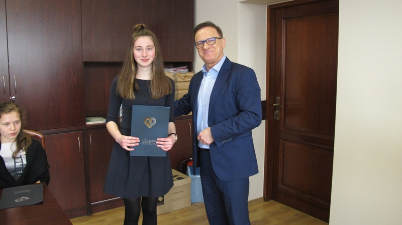 Przodkowo. Uczniowie i studenci otrzymali stypendia motywacyjne