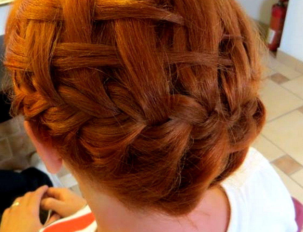  Niedługo czas Komunii, warto zarezerwować sobie czas na wizytę w Salonie Urody Urok