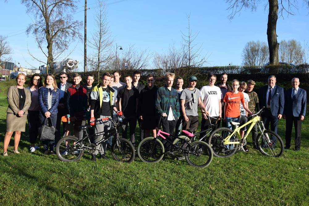 Kartuzy. Młodzi ludzie dyskutowali z projektantami o wyglądzie nowego skateparku