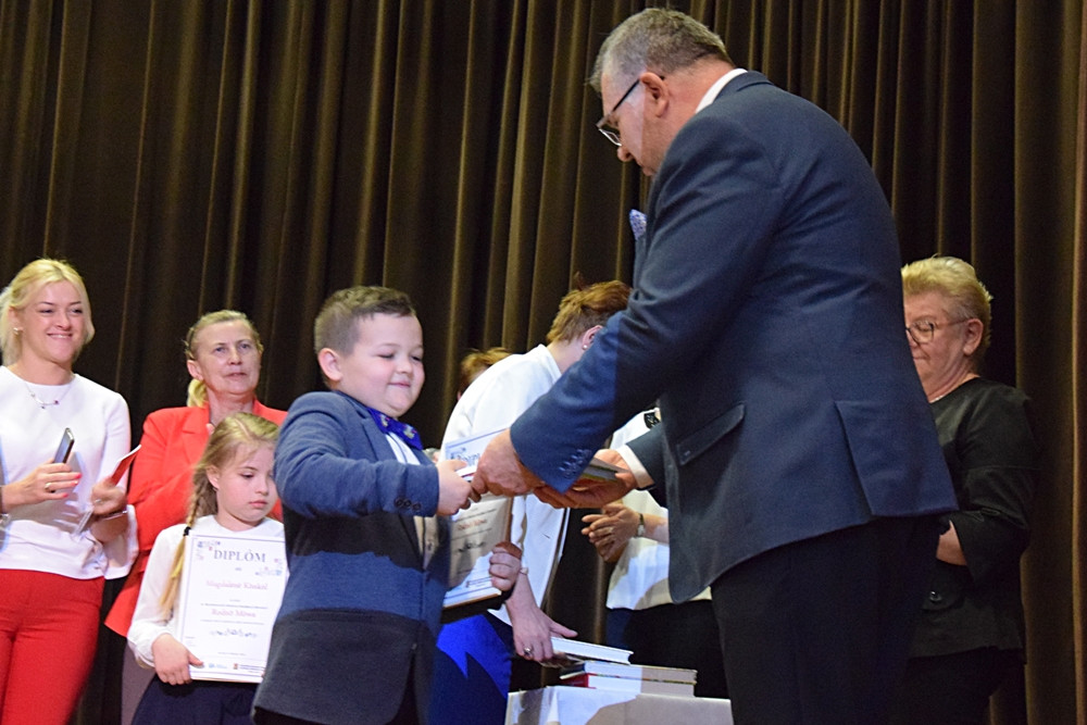 Powiatowy etap konkursu Rodnô M?wa. Dzieci, młodzież i dorośli recytowali po kaszubsku (wyniki)