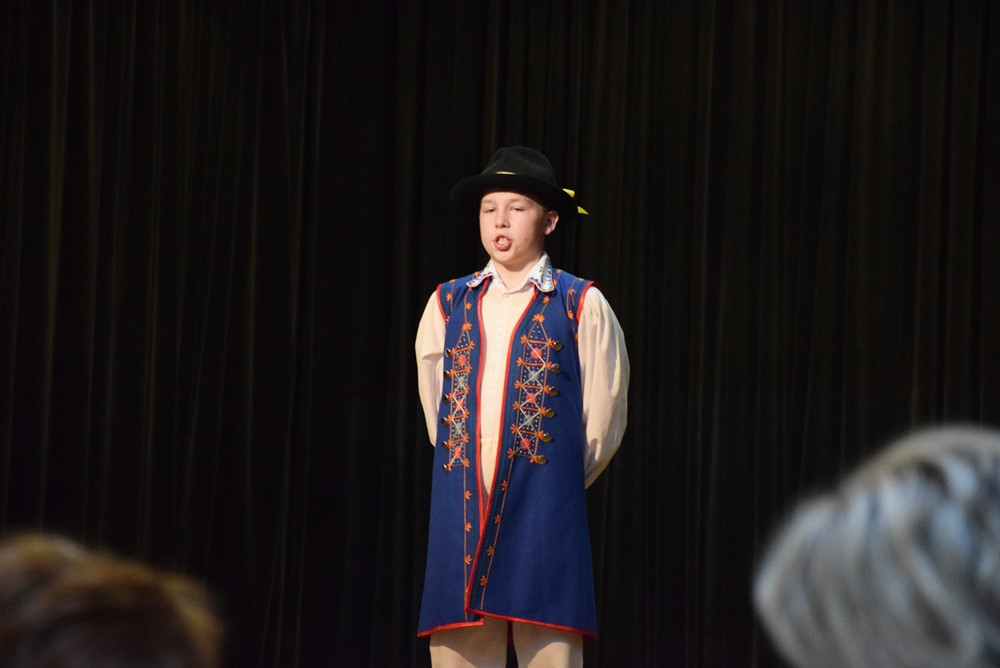 Powiatowy etap konkursu Rodnô M?wa. Dzieci, młodzież i dorośli recytowali po kaszubsku (wyniki)