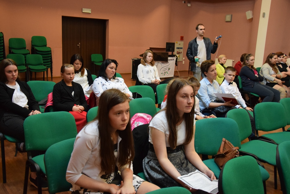 Powiatowy etap konkursu Rodnô M?wa. Dzieci, młodzież i dorośli recytowali po kaszubsku (wyniki)